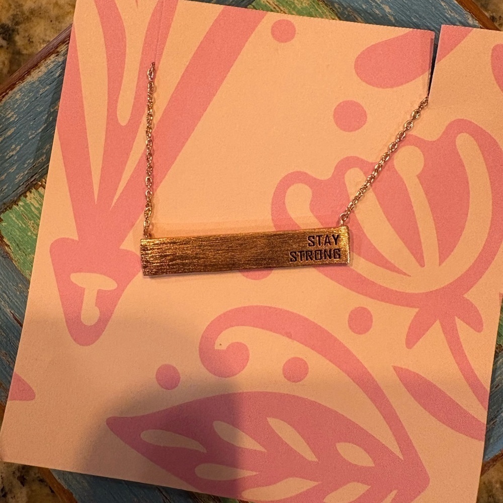 🌸Rose Gold STAY STRONG Bar Necklace